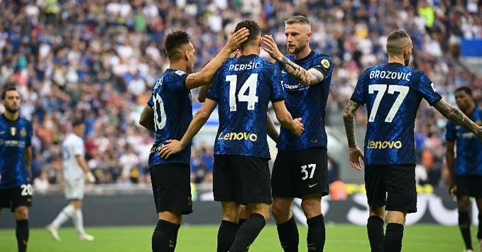 九游官方平台-包含Scout迎来十赛季出色发挥，RNG观众热烈欢呼！的词条